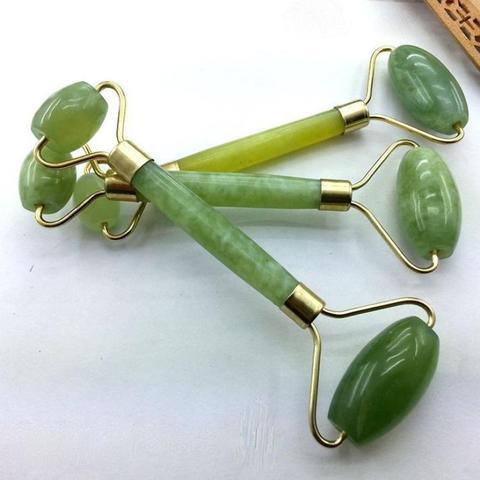 Rodillo de masaje facial de jade: accesorio de belleza