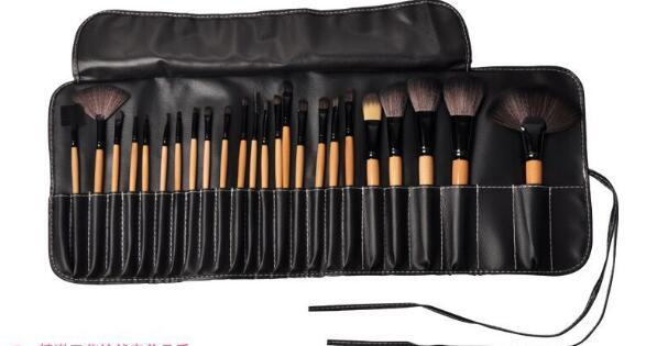 Ensemble professionnel de pinceaux 24 pinceaux cosmétiques : sourcils, poudre, fond de teint, fards