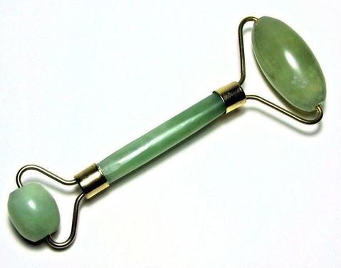 Rodillo de masaje facial de jade: accesorio de belleza